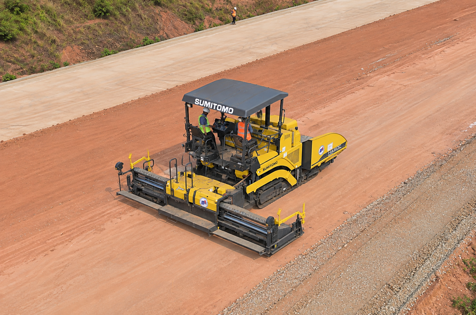 Ketika Asphalt Paver Harus Menyesuaikan Ritme Proyek Jalan