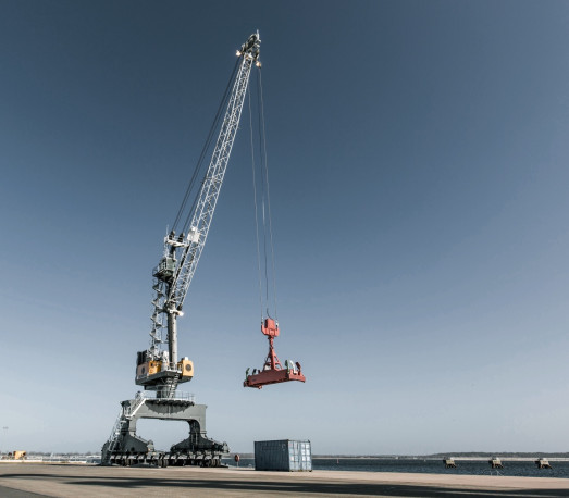 Mobile Harbour Crane